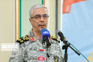 سپهبد شهید محمد باقری ازخانواده ای پایبند به ایمان و مقاومت